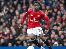 Scholes: Mainoo Masa Depan Lini Tengah Man United