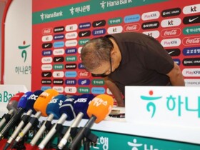 韩国代表团团长鞠躬致歉：足协必须痛定思痛，深刻反省