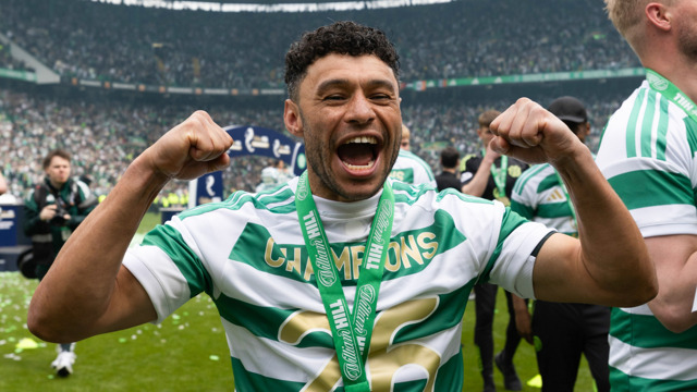 Oxlade-Chamberlain pens new one-year deal with Celtic