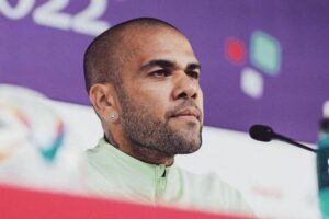 D.Alves: I made millions from god and football, but I'm happier in prison