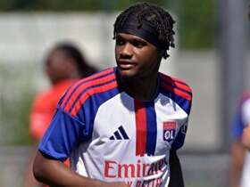 OL : le groupe convoqué contre Anderlecht avec Himbert et Duranville