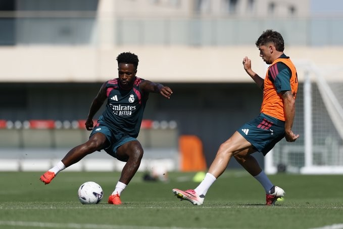 Dopo l'allenamento di stamattina, Vinicius e l'agente incontreranno il Real Madrid