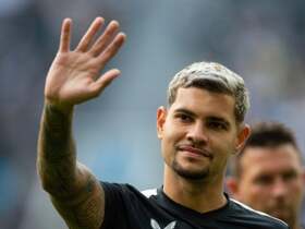 Newcastle réagit au départ de Bruno Guimarães
