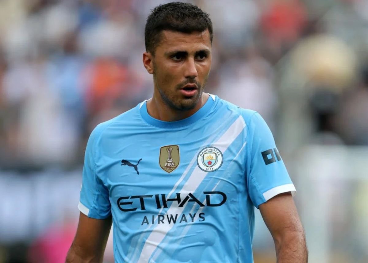 Sky: Manchester City lehnt Barcelonas erstes Angebot für Rodri ab, Verhandlungen ins Stocken geraten