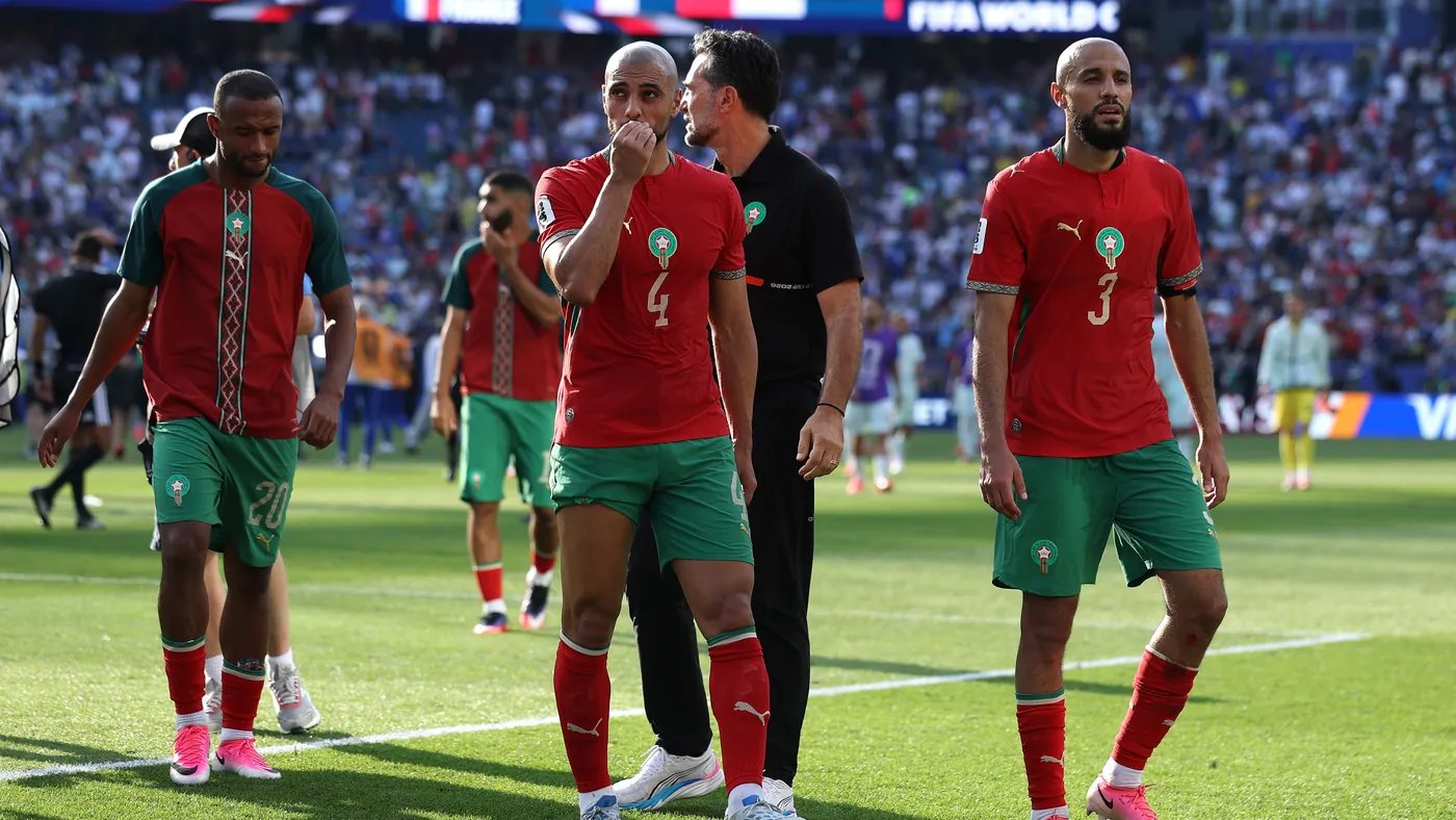 Real Betis bricht Amrabat-Verhandlungen wegen Fenerbahçes 15-Millionen-Euro-Forderung ab