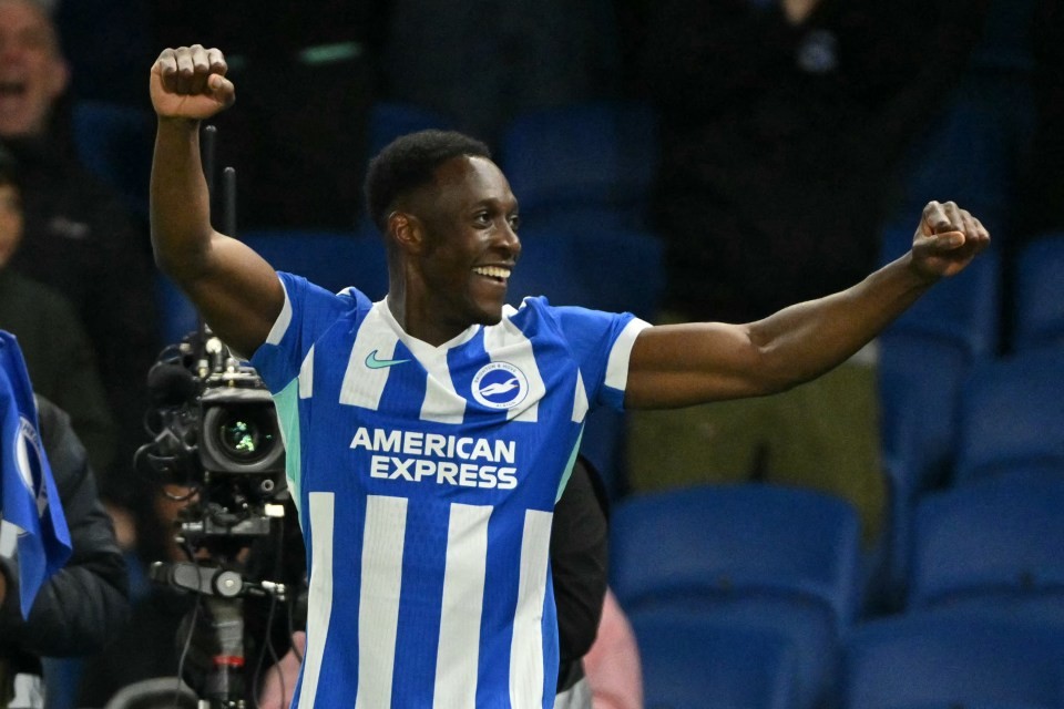 Young: Welbeck always played well, a shame he didn't return to Manchester United