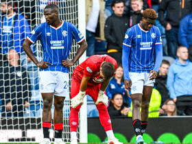 Rangers 1-2 Hibernian: Wright the stoppage-time hero as McInnes remains winless