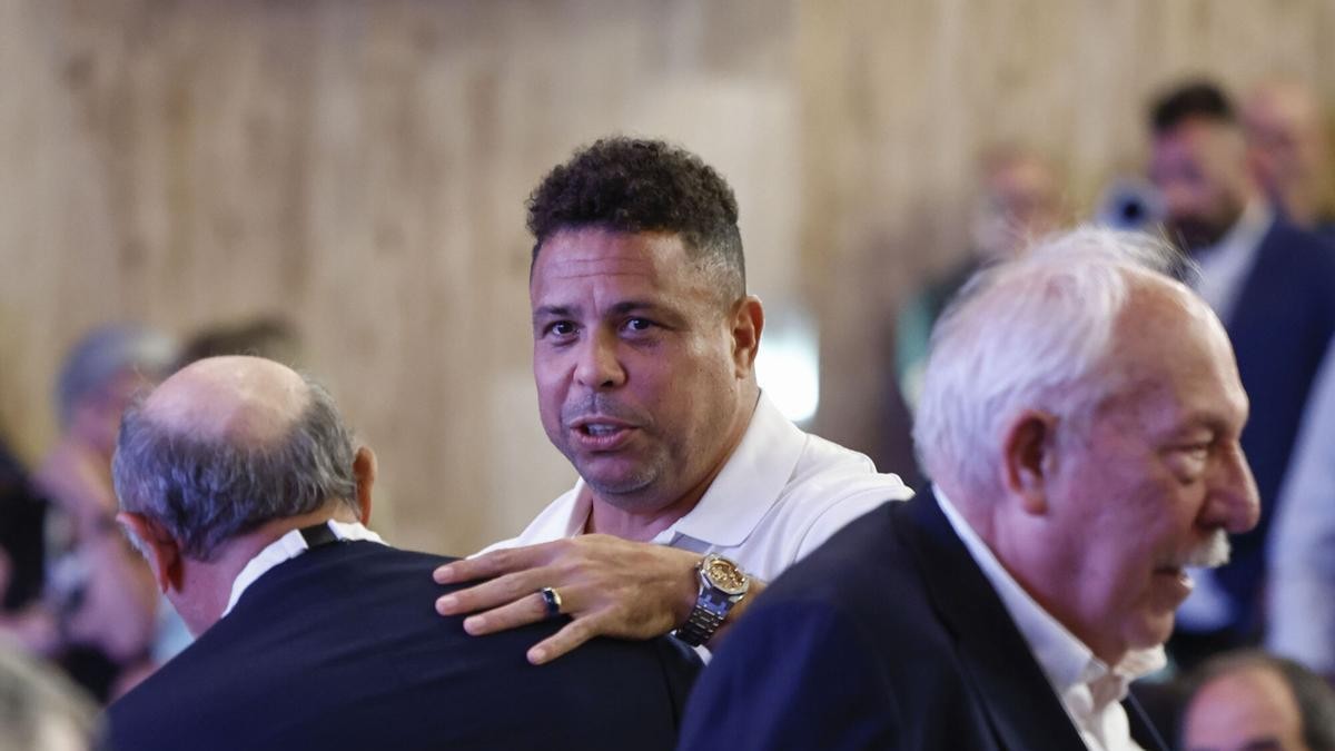 Ronaldo: Perpanjangan Kontrak Disepakati, tapi Barcelona Ingkar Janji