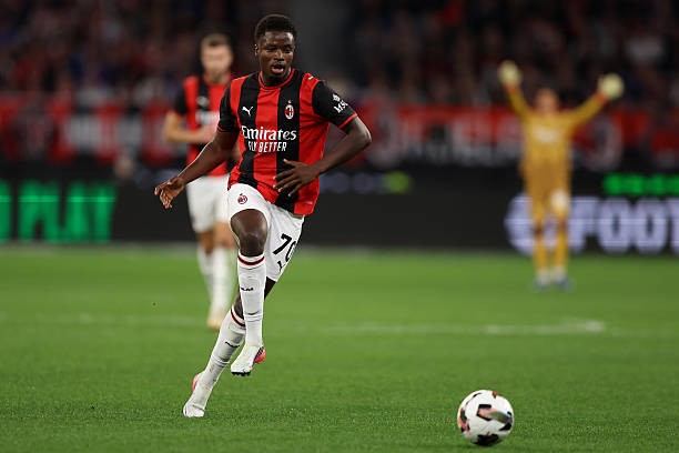 တိုရီနို Andrea Cisse ကို ခေါ်ယူရန် AC Milan နှင့် ဆက်သွယ်