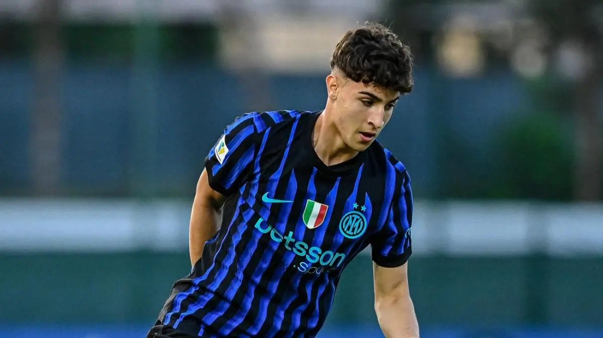 Oficial: Parma ficha al delantero de 19 años Zuien del Inter, Inter se reserva la opción de recompra
