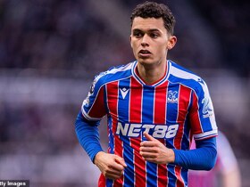 Crystal Palace and Everton complete rare swap deal as Johnson and McNeil trade places