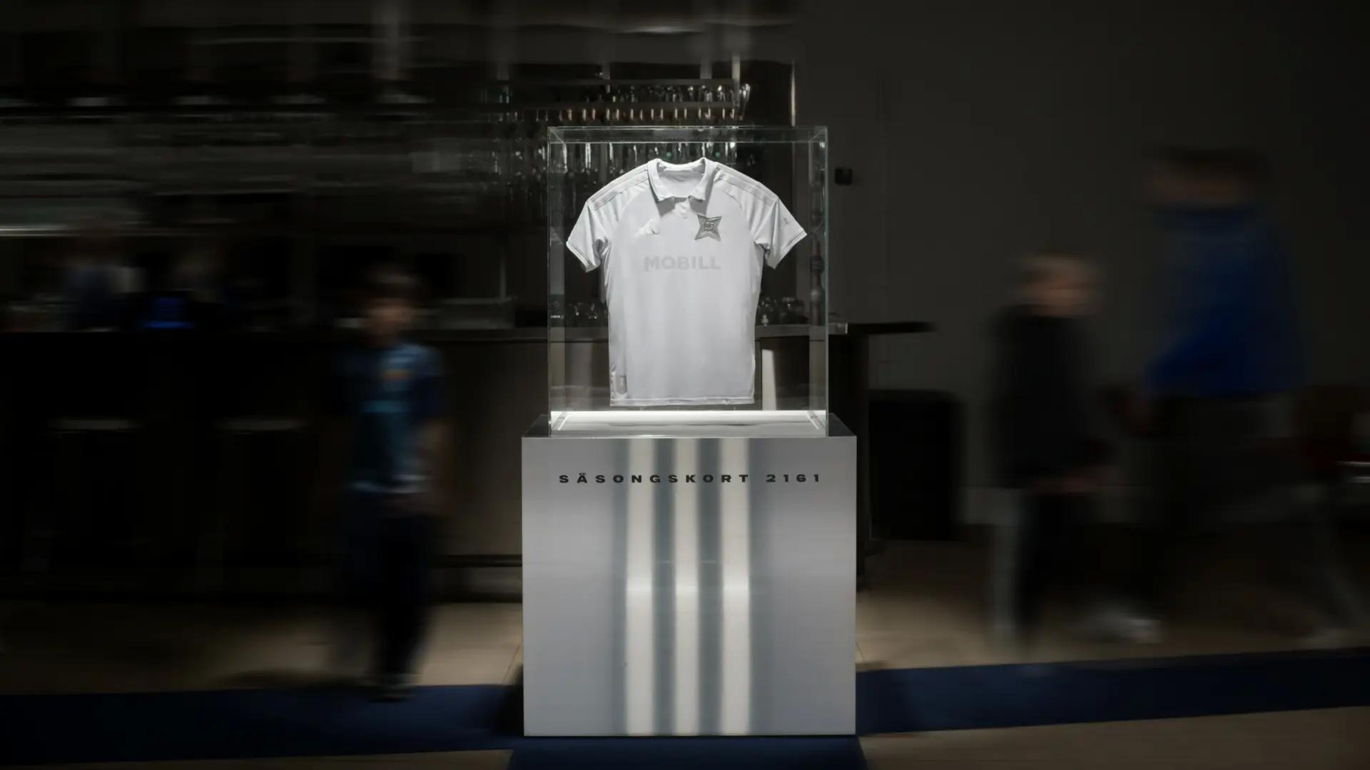 Djurgårdens lanza camiseta del 135 aniversario: los compradores obtienen abono de la temporada 2161