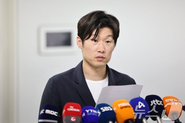 朴智星、韓国サッカー協会の性的接待スキャンダルに「極めて衝撃的」