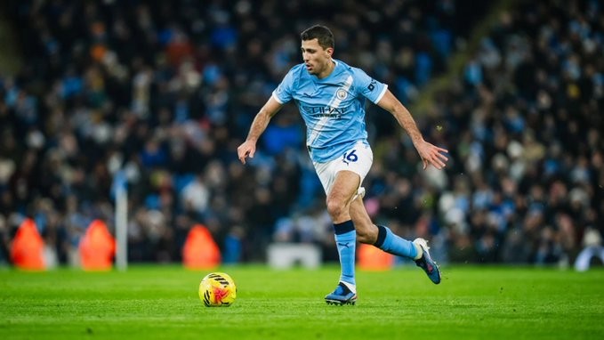 Le Barça va augmenter son offre pour Rodri ; Nottingham Forest s'intéresse à Reijnders