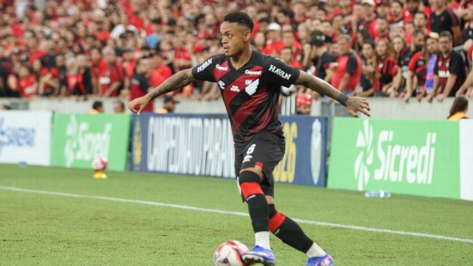 ESPN: Atlético Paranaense-Verteidiger Derrick (21) wegen Vergewaltigung zu 13 Jahren Haft verurteilt