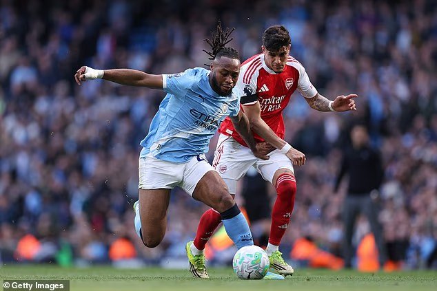 Mail: Arsenal reforça equipe e segue favorito para o título da Premier League