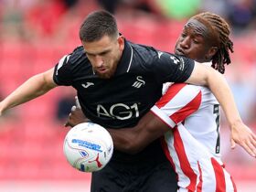 Stoke City 1-2 Swansea City: Adam Idah seals comeback win for Swans