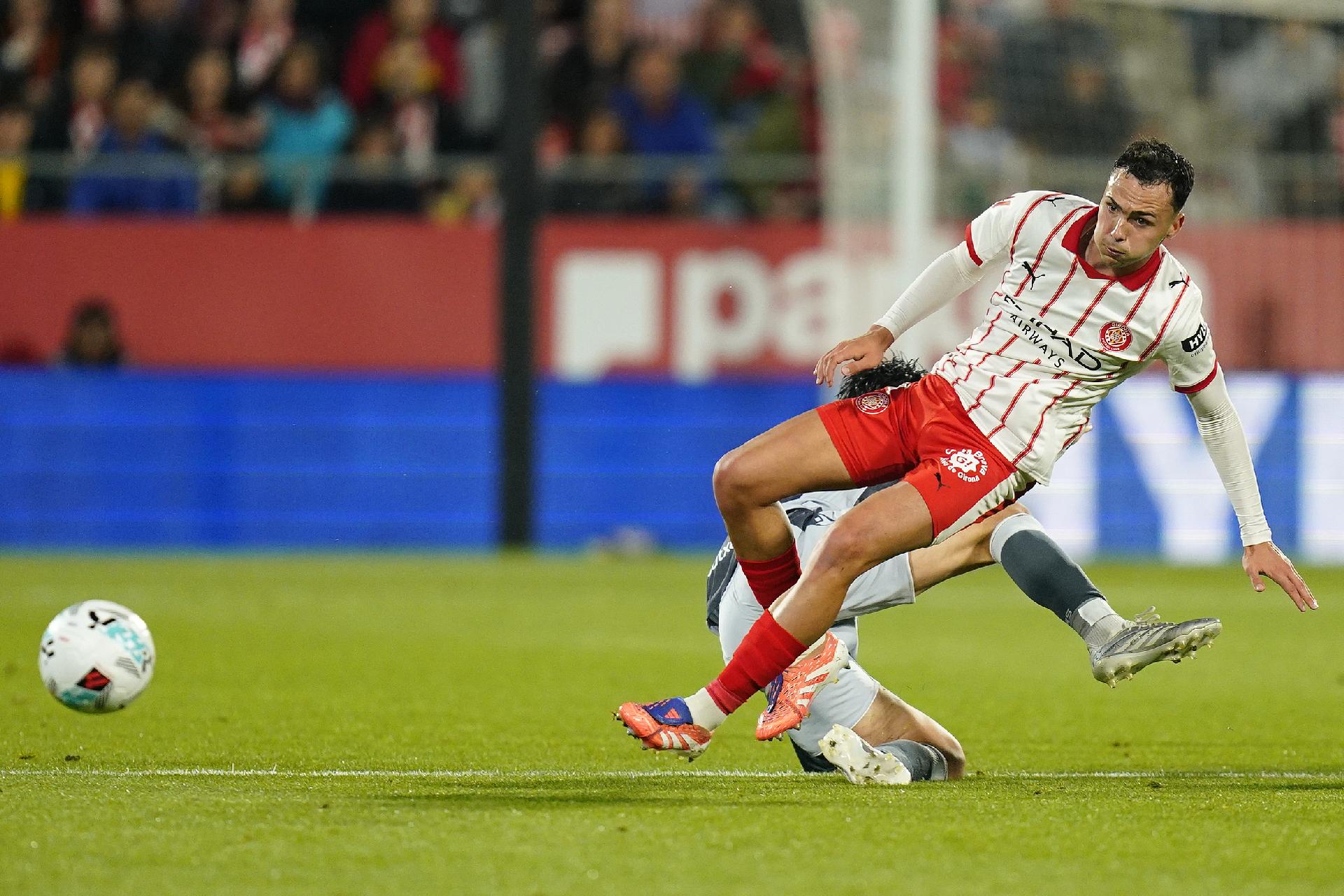 Moretto: Valencia nears Arnau Martinez signing, Girona demands €8M