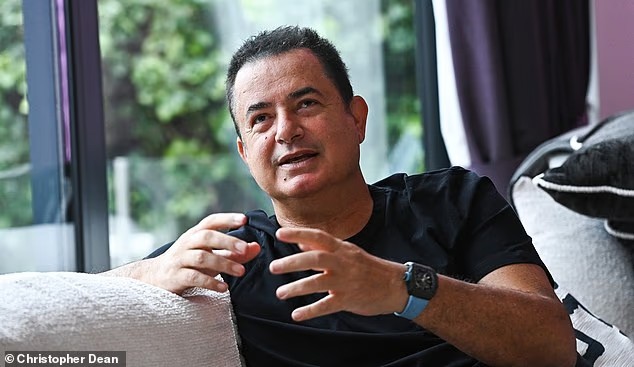 ハル・シティのオーナー、デラップ再獲得は給与が高すぎると語る。夏に15選手を獲得予定
