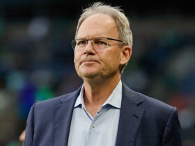 Schmetzer wants reinforcements amid seven-game losing run for Seattle