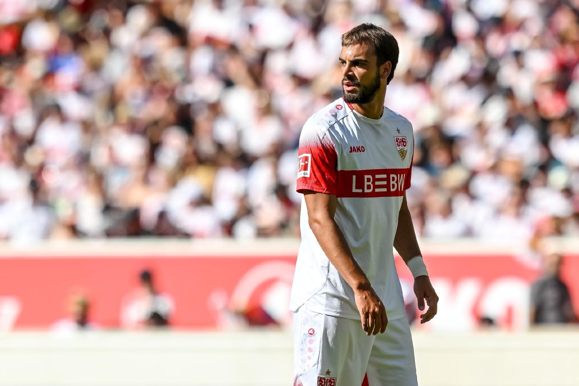 Sporting Braga y Udinese compiten por el delantero Milošević del Stuttgart