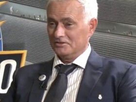 穆帅谈眼眶淤青：小将拉科斯塔踢球砸到我，我当时还戴着眼镜