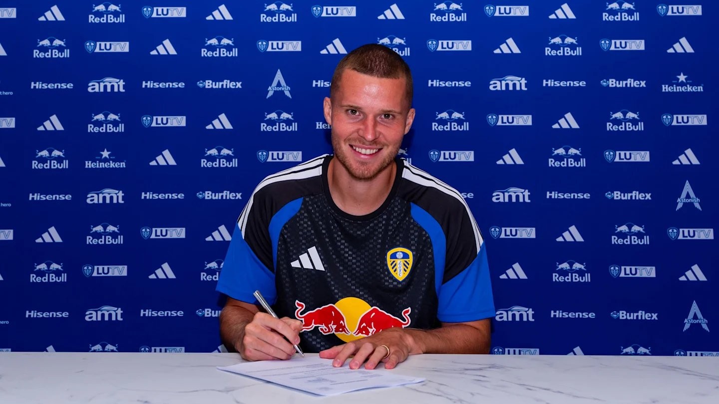 OFFICIAL: Leeds United signs Gladbach defender Elvedi for reported €10 million total