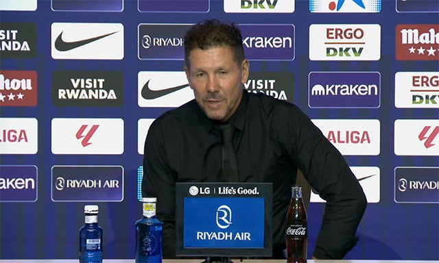 Simeone zu den Fans, die Álvarez beschimpften: Ich respektiere unsere Fans sehr