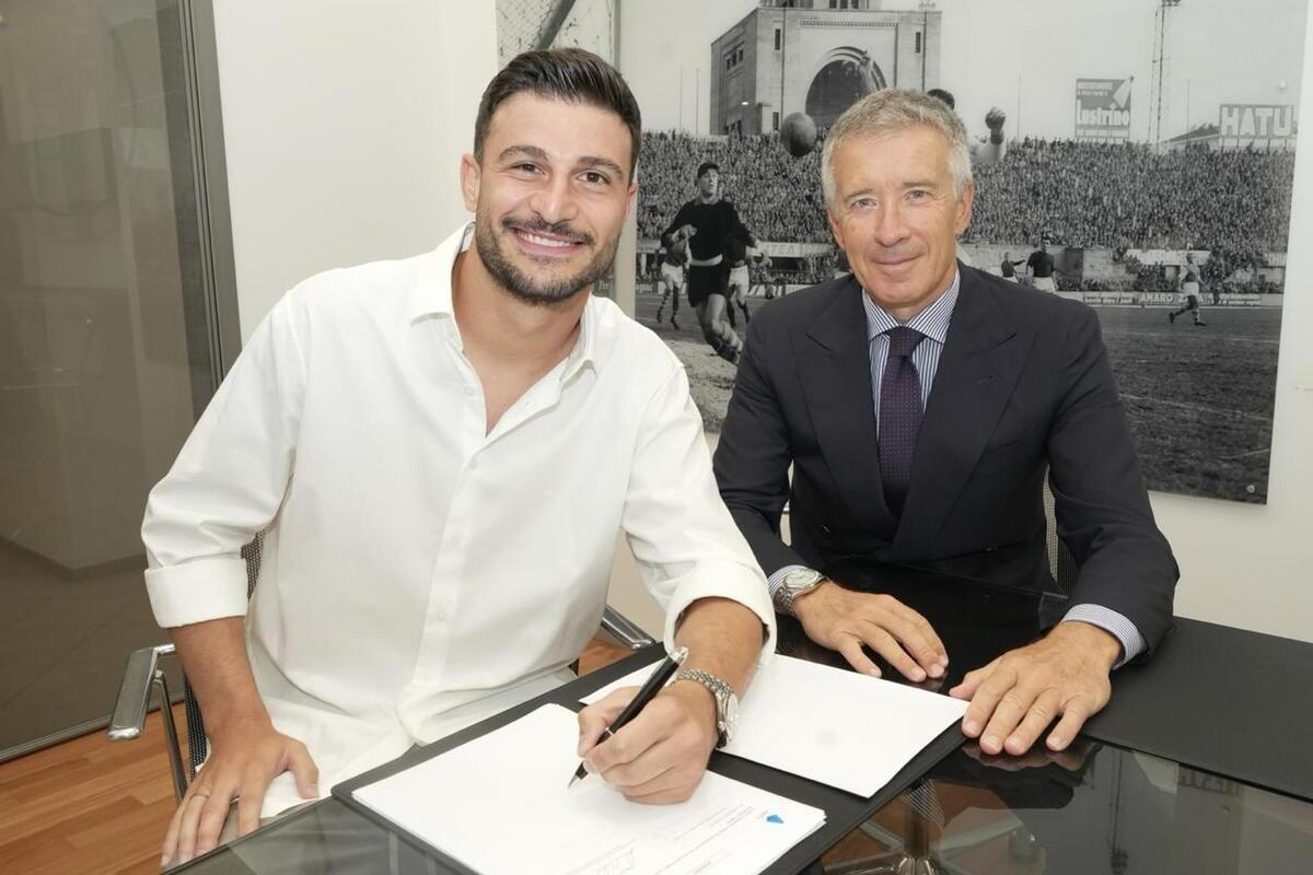 Bologna renew winger Orsolini until 2031