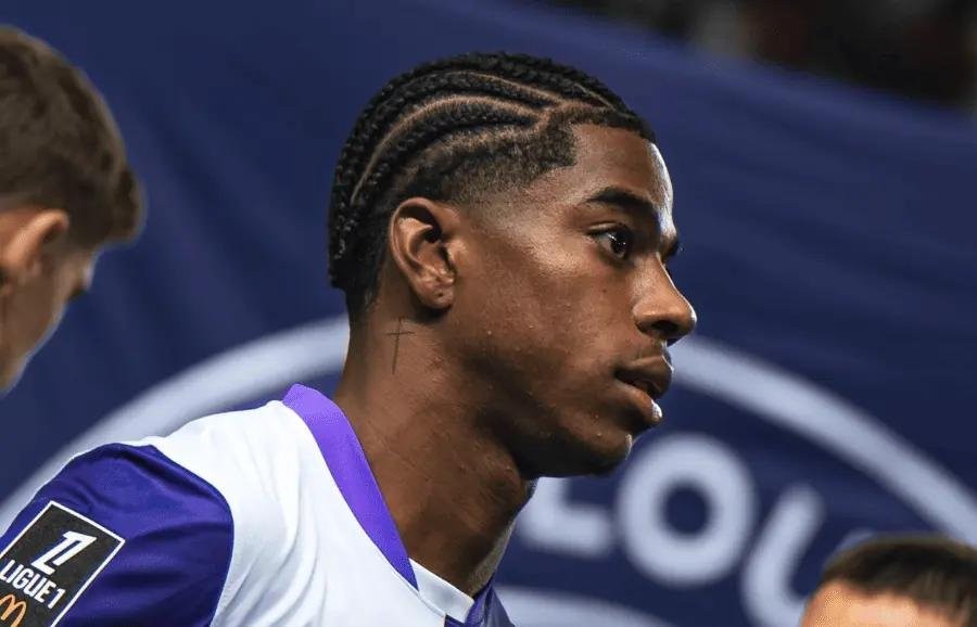L'Équipe: Sunderland find injury during metali medical, Toulouse believes it won't affect play