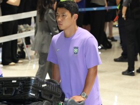 记者：黄喜灿可能加盟迪拜祈祷，他已被排除在狼队计划之外