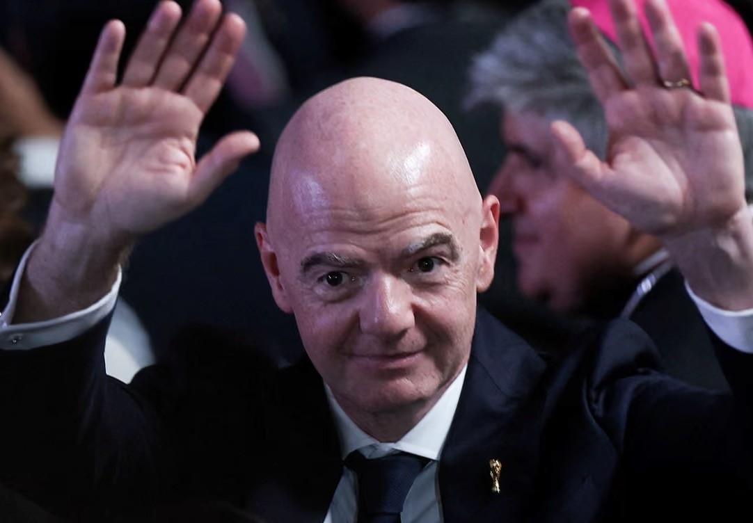 Selon The Guardian : Infantino se rend dans les Caraïbes pour obtenir des votes et conserver sa présidence