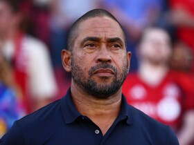 Toronto coach Fraser frustrated by MLS refereeing