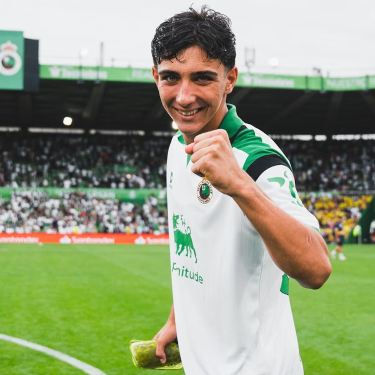 AS: Real Madrid to Sign 19-Year-Old Midfielder Sergio Martinez for Castilla