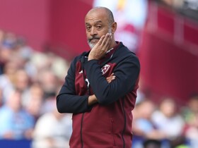 Nuno apologises after West Ham 'fail' fans in Charlton defeat