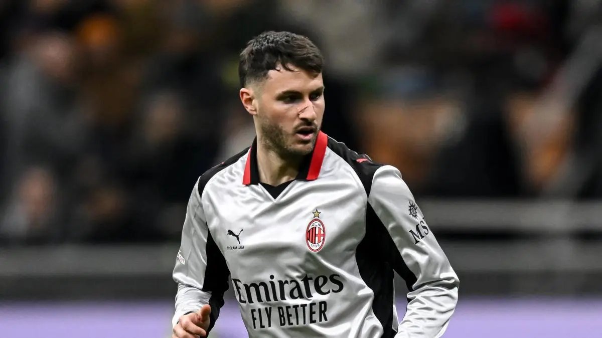 Selon les médias italiens, l'Ajax va faire une nouvelle offre pour Giménez et tenter de répondre aux exigences de l'AC Milan