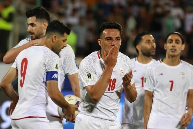 Sem Beiranvand nos Jogos Asiáticos, artilheiro Hosseinzadeh convocado para a seleção do Irã Sub-23