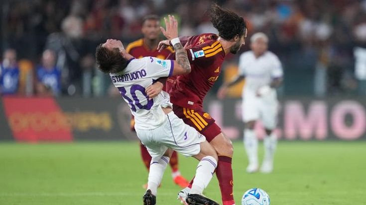 Repubblica: Hermoso đánh vào mặt Mastantuono, bàn thắng của Roma gây tranh cãi