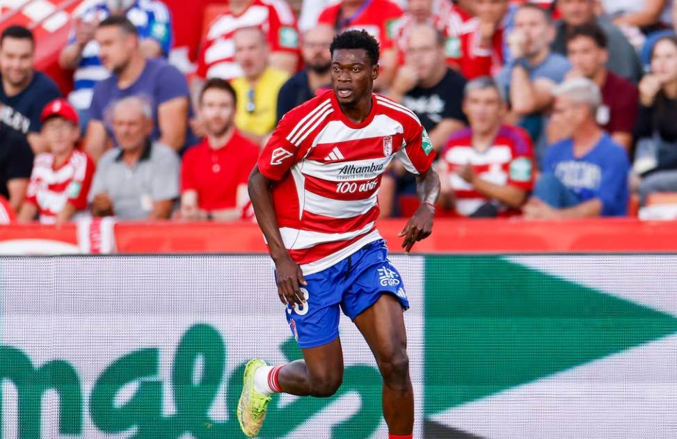 AS: Real Madrid verpflichtet Verteidiger Oscar Opoku vom FC Granada für Real Madrid II