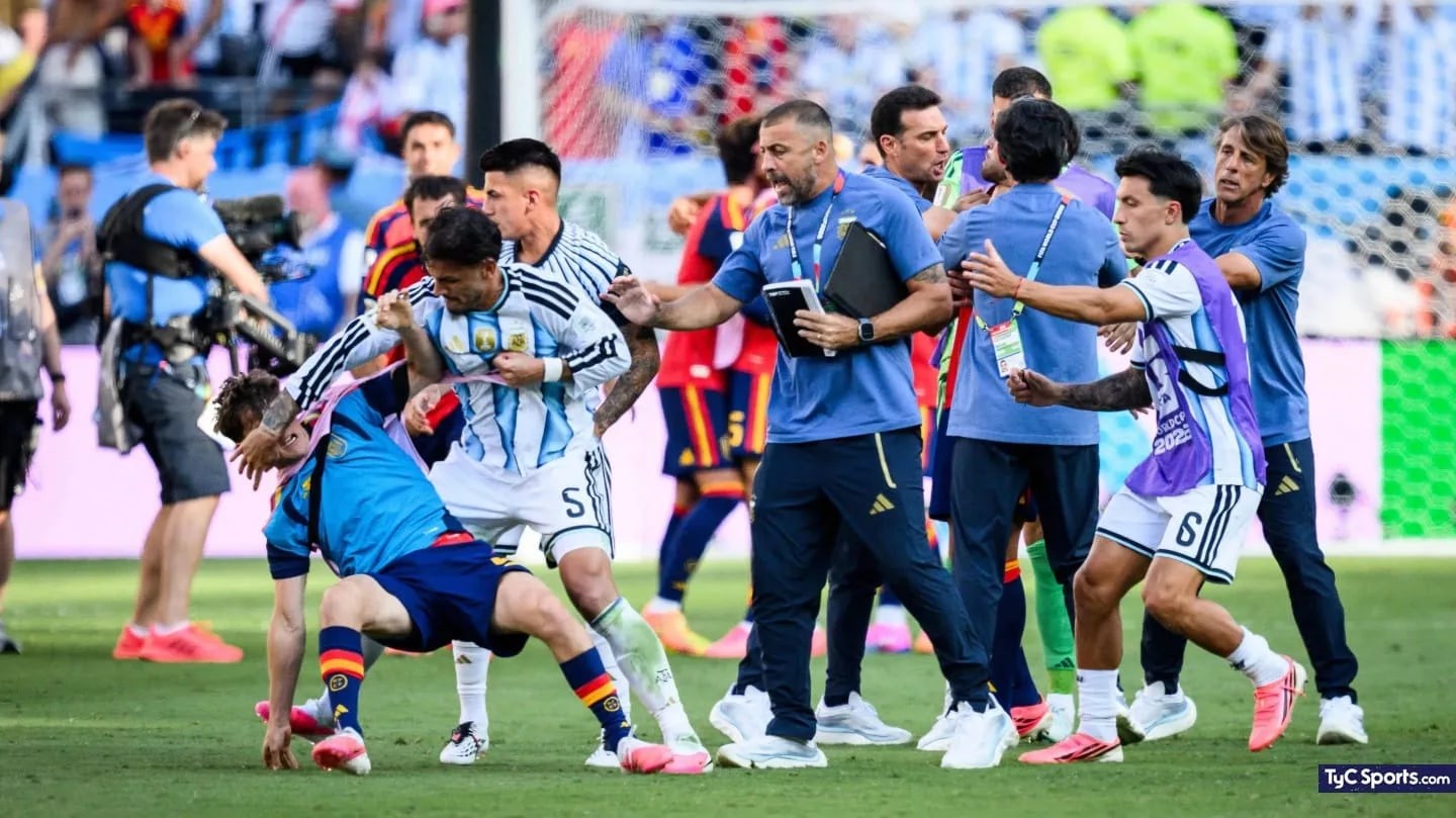 Di María: Ich stehe immer noch in Kontakt mit Paredes, die FIFA-Strafe ist übertrieben