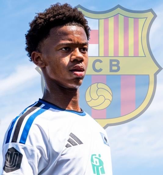 Plettenberg: Barcelona sắp ký hợp đồng với hậu vệ 16 tuổi Mikael Bazzá từ Hamburg