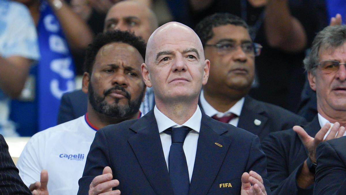 Cafu, Roberto Carlos, Zanetti und weitere südamerikanische Legenden unterstützen Infantino