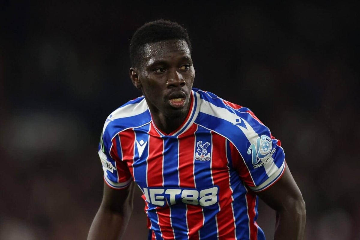Liverpool bị Crystal Palace từ chối khi tiếp cận Sarr, CLB không muốn bán cầu thủ