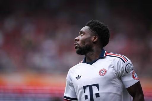 Alphonso Davies: Após lesão grave, "não estava jogando como eu mesmo"