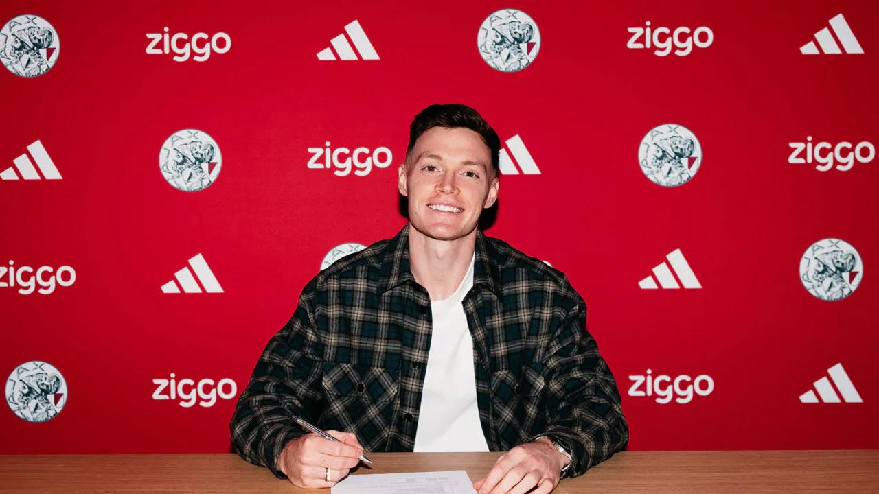 Official: Ajax signs Ukrainian winger Tsygankov until summer 2029