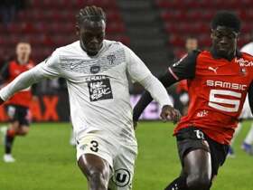 Jacques Ekomié quitte Angers pour Wrexham contre 10M€