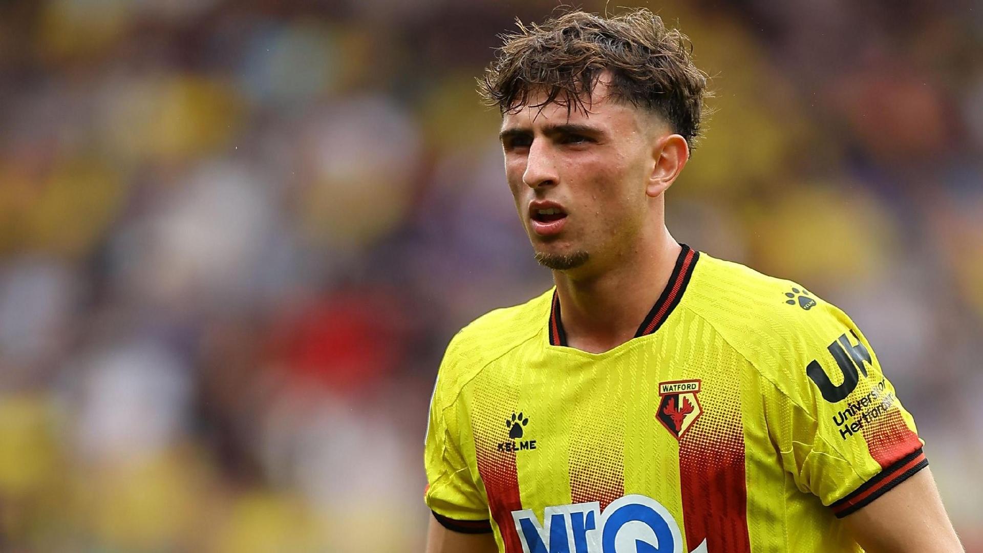 La Roma et Bologne s'intéressent à Rocco Vata, ailier de Watford