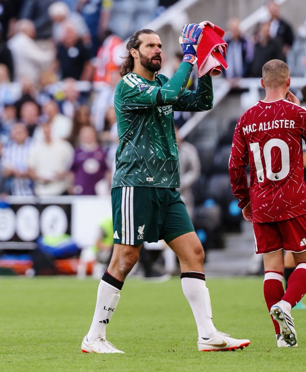 Alisson surpasses Firmino with 257 appearances, becomes Liverpool's most-capped Brazilian in EPL