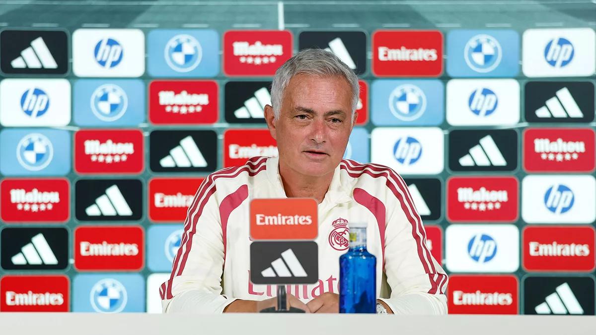 Mourinho: If we're honoring champions, the Ballon d'Or should go to Enrique or De la Fuente