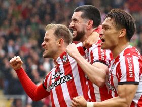 Southampton 5-1 Millwall: Cyle Larin scores twice in Saints romp